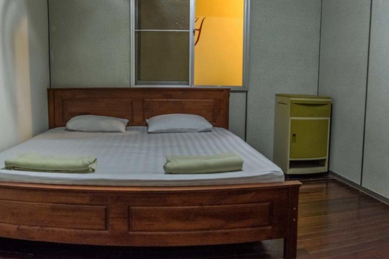 Discovery Cafe And Guesthouse Malacca Extérieur photo